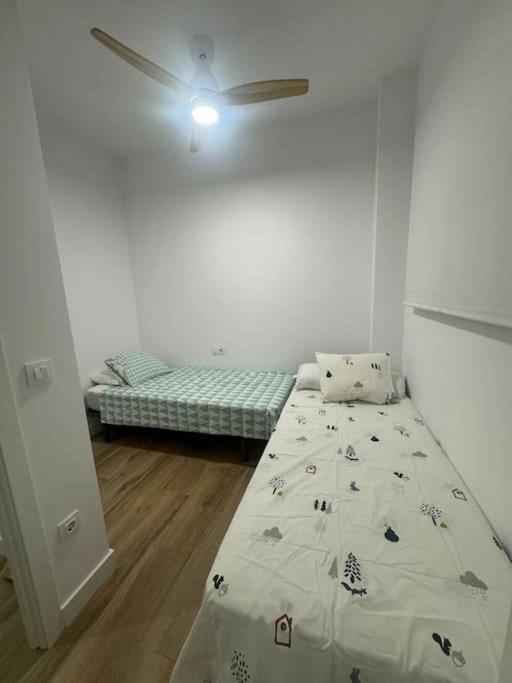 Gran Apartamento A Pie De Calle バレンシア エクステリア 写真
